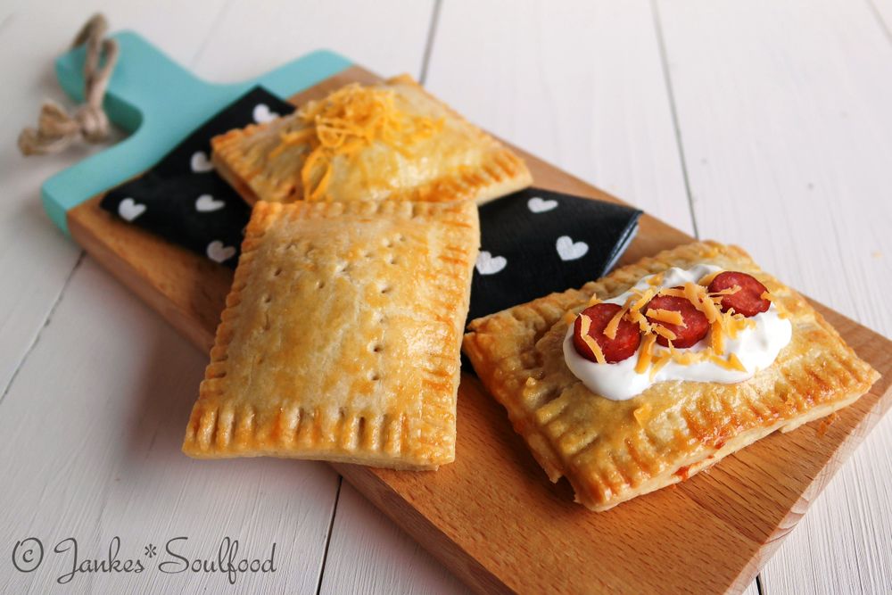 Rezeptbild: Chili Cheese Pop Tartes