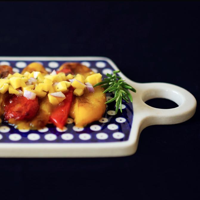 Rezeptbild: Geröstetes Paprika-Carpaccio mit Mango-Rosmarin-Salsa