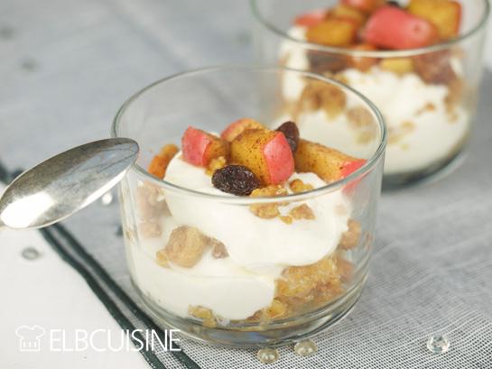 Rezeptbild: Bratapfel-Trifle – ein köstliches Weihnachtsdessert