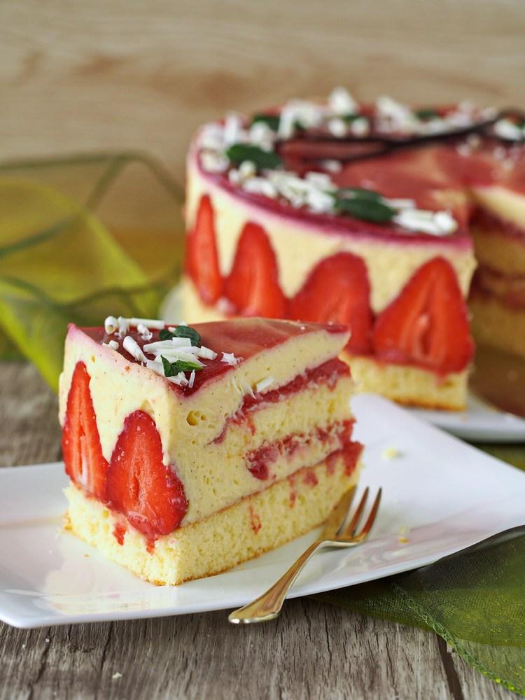 Rezeptbild: Vanille-Erdbeer-Torte