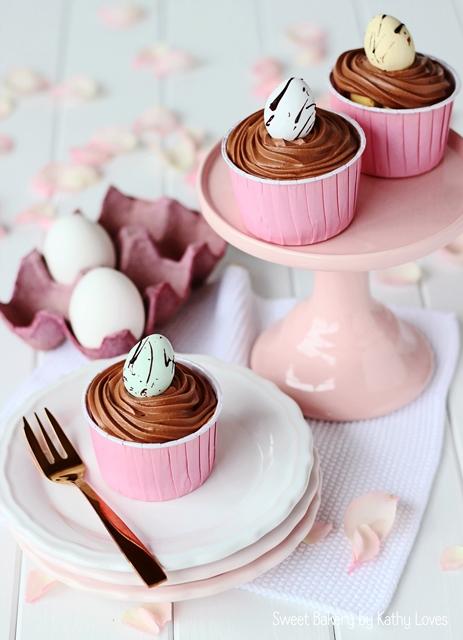 Rezeptbild: Oster Cupcakes mit Eierlikör