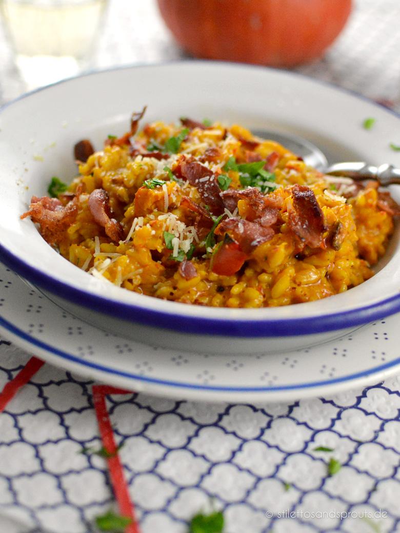Rezeptbild: Kürbis Risotto mit Bacon Chips