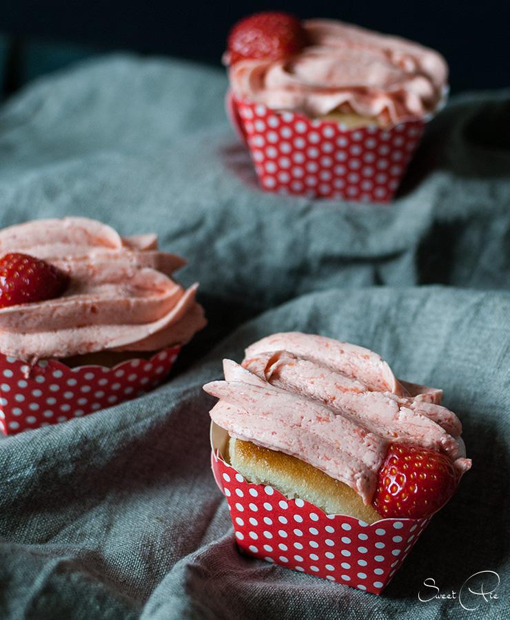 Rezeptbild: Erdbeer-Cupcakes
