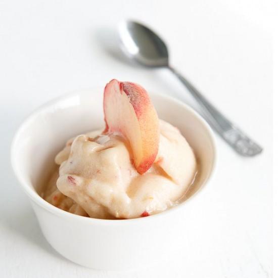 Rezeptbild: Weinbergpfirsich-Sorbet