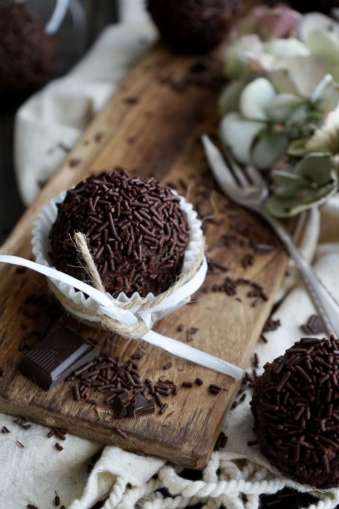 Rezeptbild: Rumkugeln fluffig & schokoladig