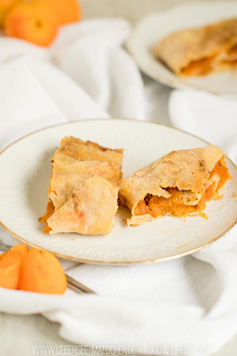 Rezeptbild: Aprikosenstrudel mit selbstgemachtem Teig