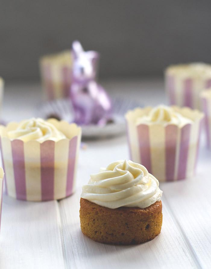 Rezeptbild: Saftige Carrot (Cake) Cupcakes mit Cream Cheese Frosting