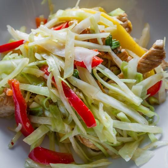Rezeptbild: Weisskohlsalat mit Pute & Mango