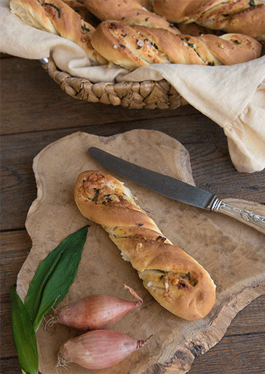 Rezeptbild: Bärlauch-Schalotten-Stangen