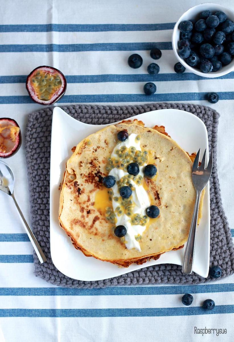 Rezeptbild: Eierkuchen mit Kokosmehl und Quarkfüllung