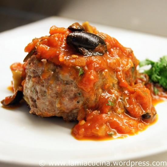 Rezeptbild: Riesenhacksteaks mit Sauce Piquanté