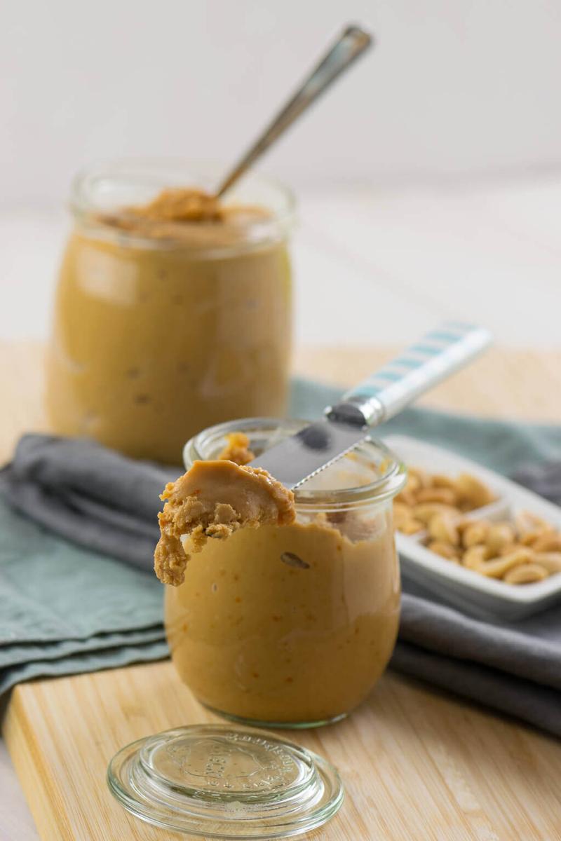 Rezeptbild: Erdnussbutter einfach selbst gemacht