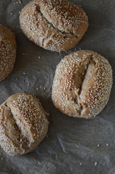 Rezeptbild: Sesam-Brötchen