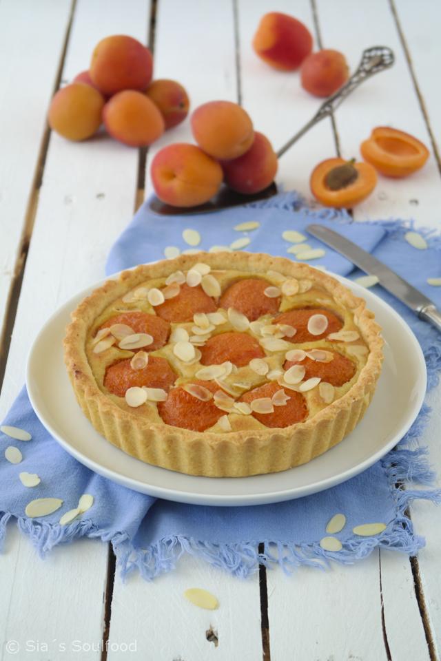 Rezeptbild: Aprikosen-Tarte mit Mandeln