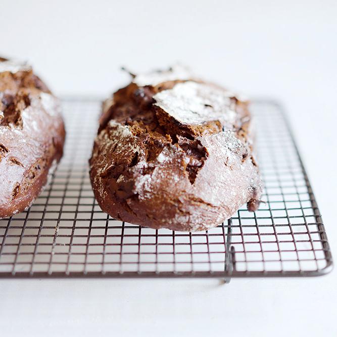 Rezeptbild: Schokoladenbrot mit Sauerteig [Pain au cacao]