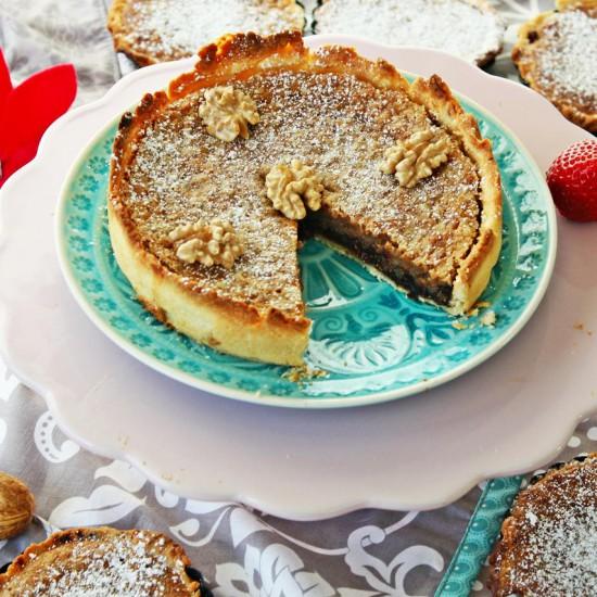 Rezeptbild: Pflaumen Feigen Tarte mit Walnuss Kardamom Frangipan