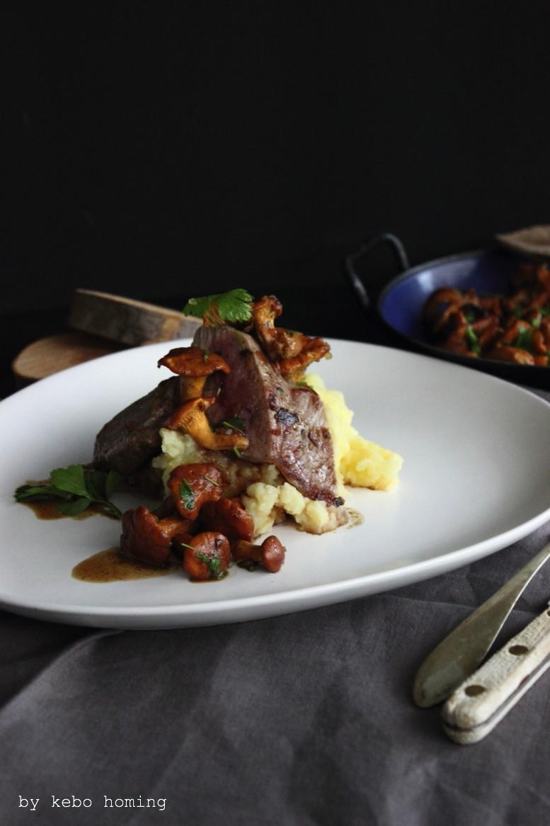 Rezeptbild: Rumpsteak mit Pfifferlingen