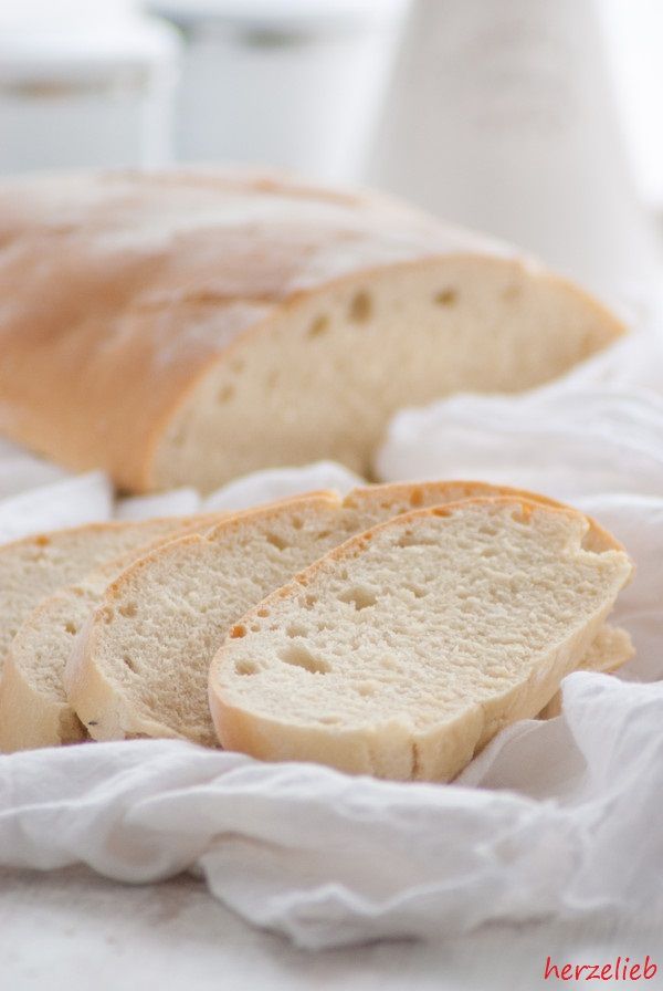 Rezeptbild: Selbstgebackenes Ciabatta 