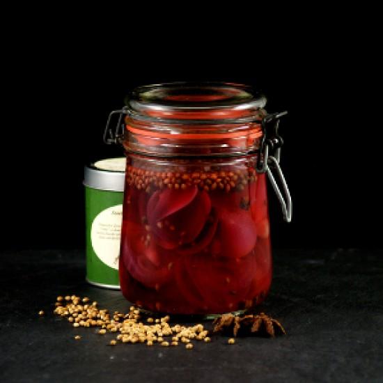 Rezeptbild: In Dashi Essig eingelegte rote Zwiebeln