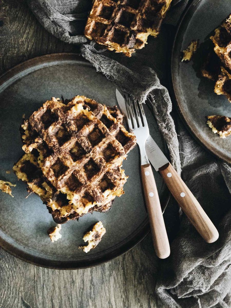 Rezeptbild: GEMÜSE-RÖSTI AUS DEM WAFFELEISEN