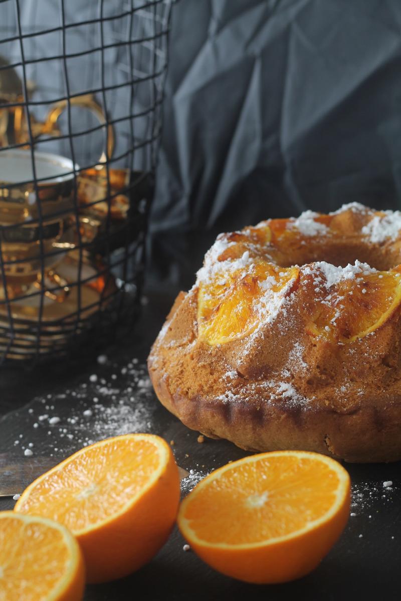 Rezeptbild: Orangenkuchen mit Orangensahne