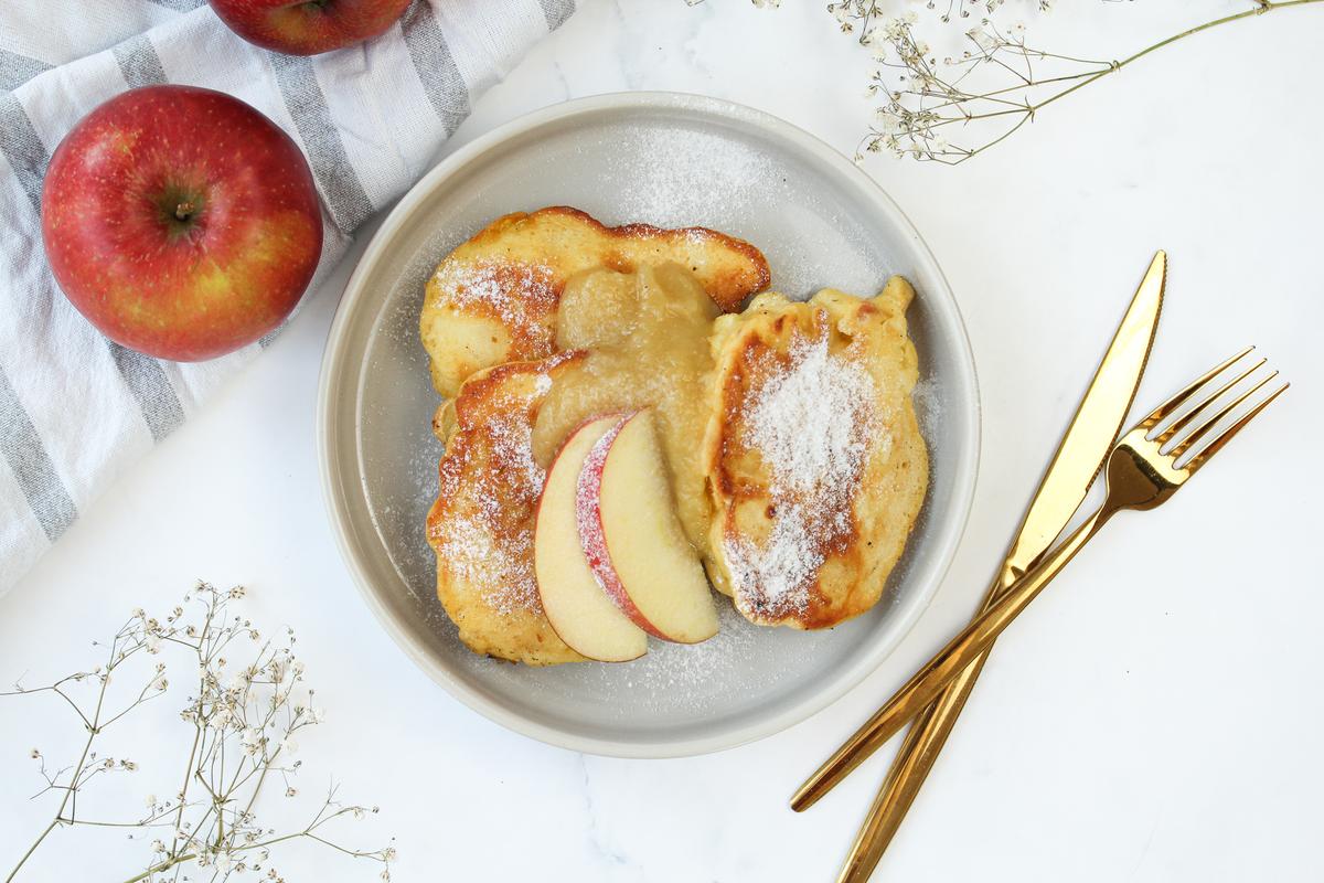 Rezeptbild: Fluffige Apfelküchle mit Skyr – ohne Zucker