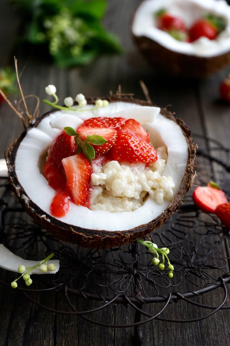 Rezeptbild: Kokosmilch Reis mit frischen Erdbeeren