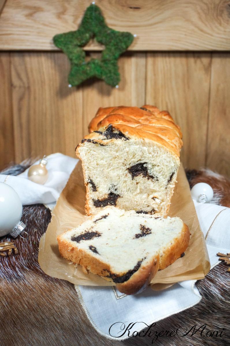 Rezeptbild: Mandel Mohn Striezel Brot