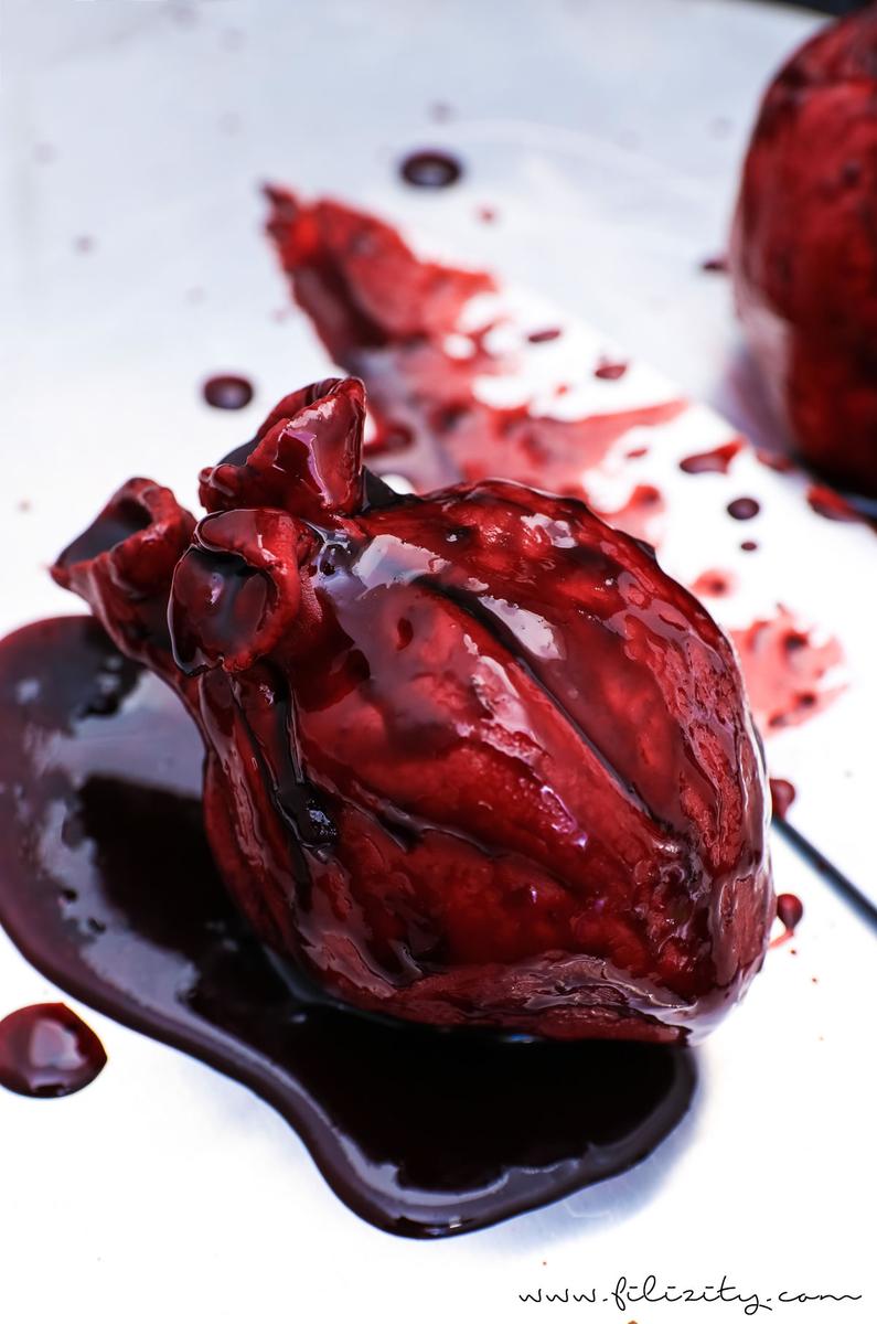 Rezeptbild: Halloween Nachtisch: Blutende Herzen