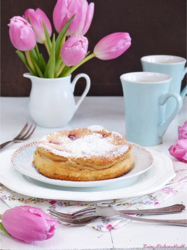 Rezeptbild: Kleine Himbeer-Bananen Käsekuchen ohne Boden