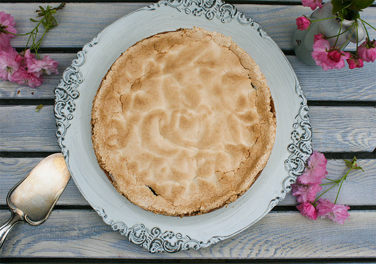 Rezeptbild: Oma´s Rhabarberkuchen mit Baiserhaube