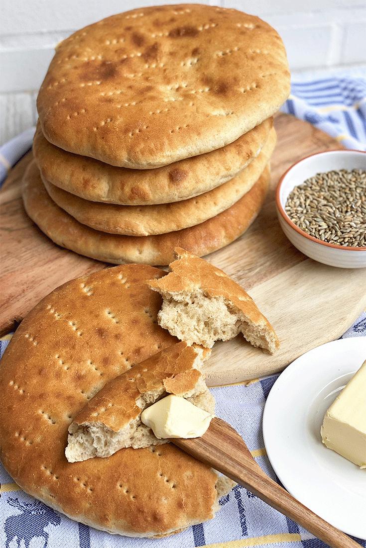 Rezeptbild: Brödkakor – rustikales Fladenbrot aus Schweden