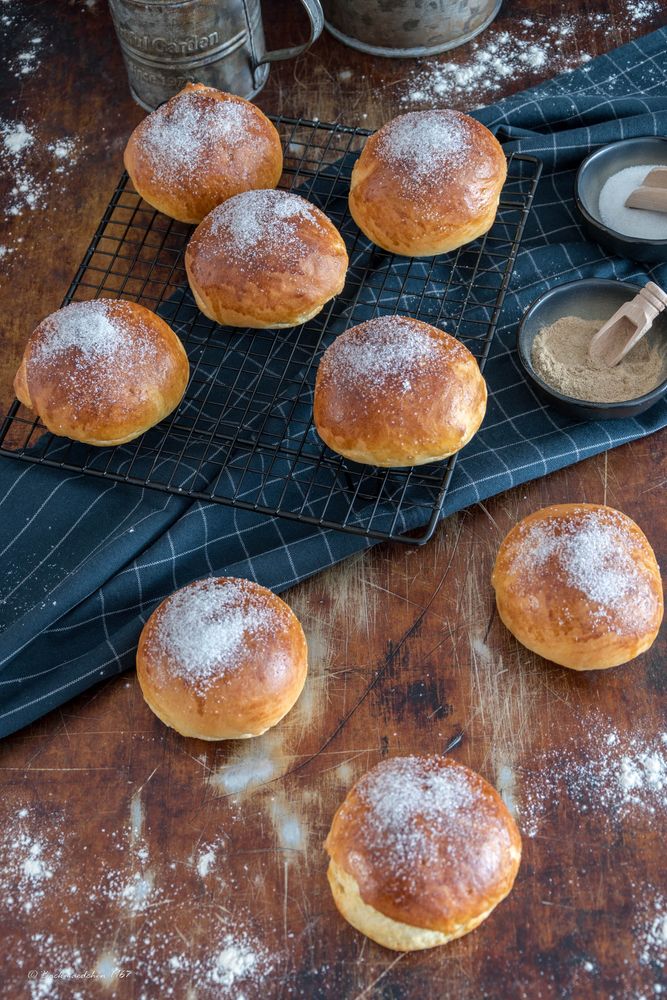Rezeptbild: Kardemommeboller weiche kardamom Brötchen