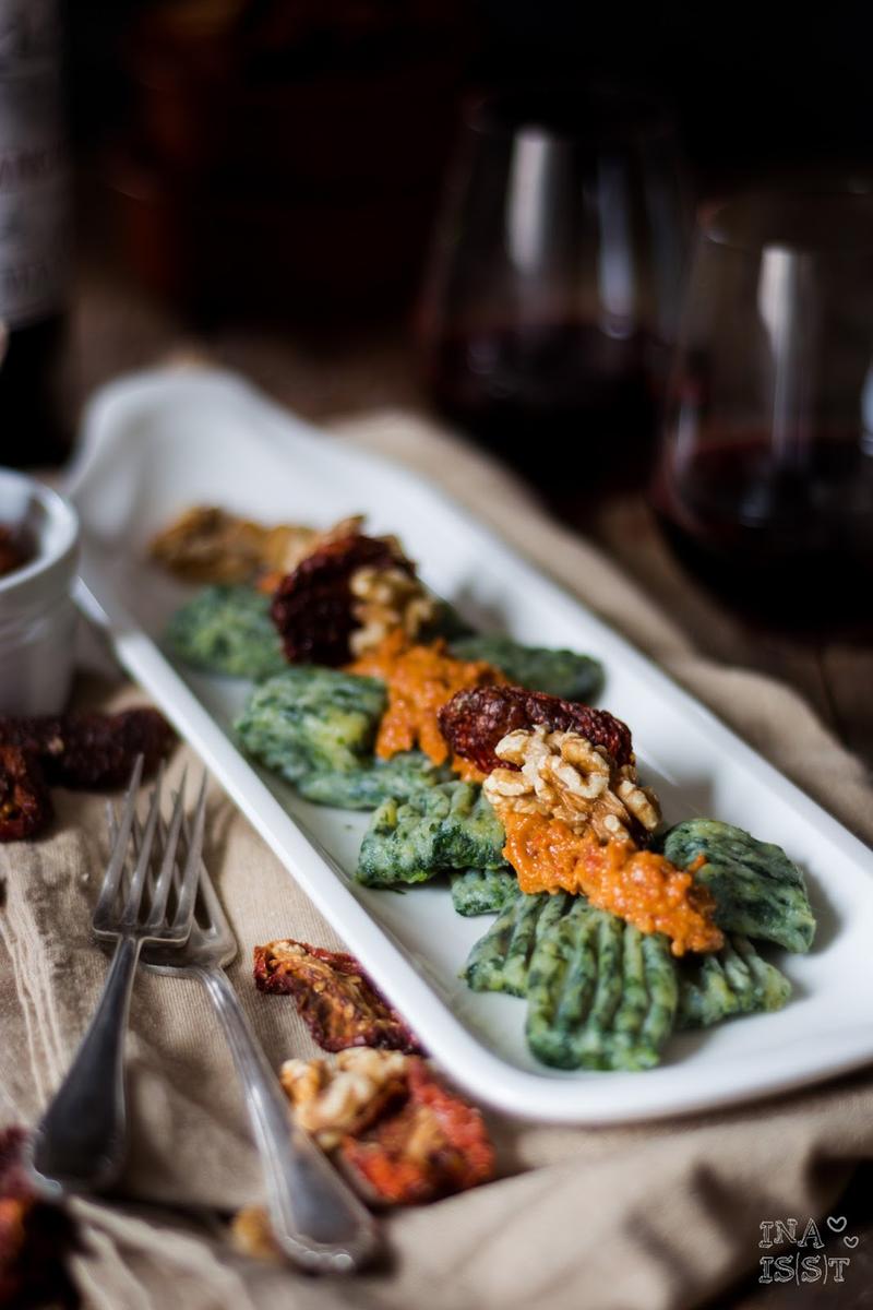 Rezeptbild: Spinat-Gnocchi mit Walnusspesto