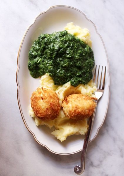 Rezeptbild: Knusper-Eier, Spinat und Kartoffelpüree
