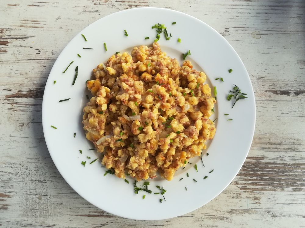 Rezeptbild: Kürbisspätzle mit Zwiebeln und Haschee