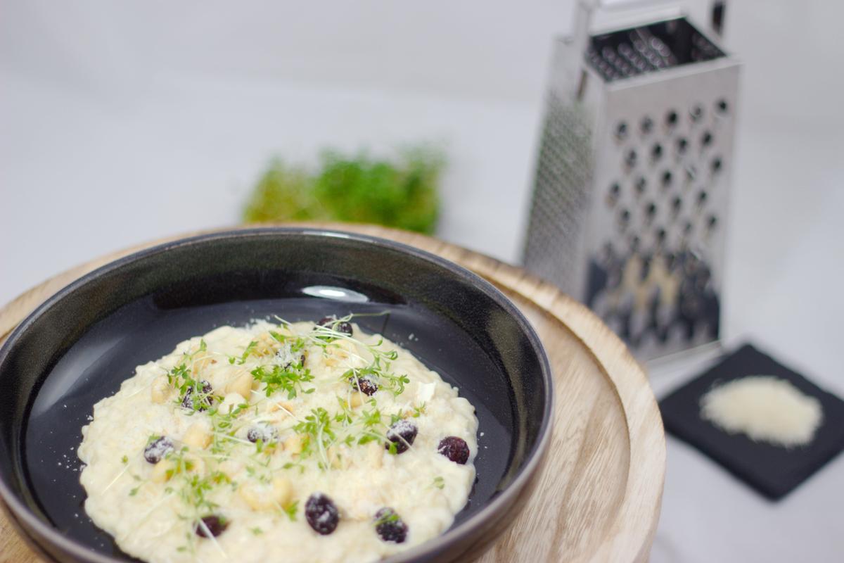 Rezeptbild: Risotto mit Ziegenfrischkäse, Cranberrys und Cashew Kernen