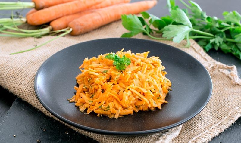 Rezeptbild: Einfacher Karottensalat