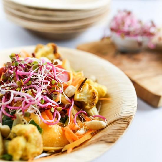 Rezeptbild: Blumenkohl Karotten Nektarinen Salat