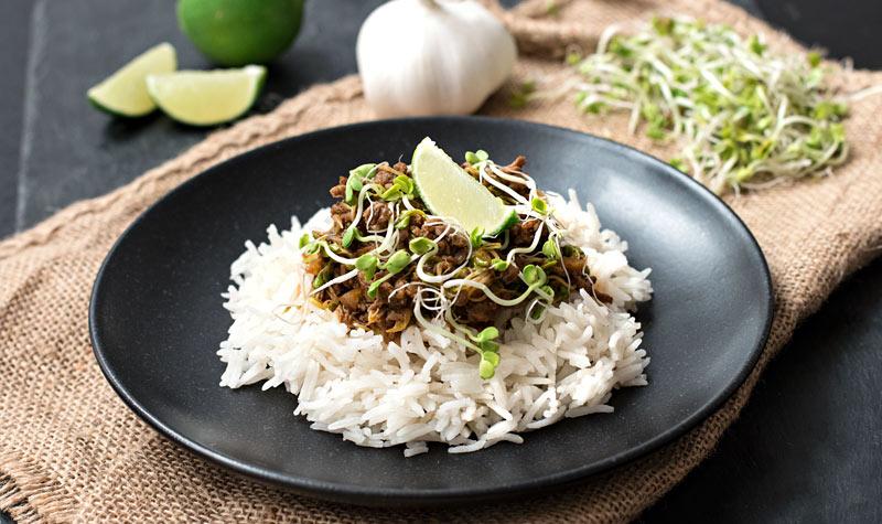 Rezeptbild: Sprossen-Pfanne mit Hack & Limette