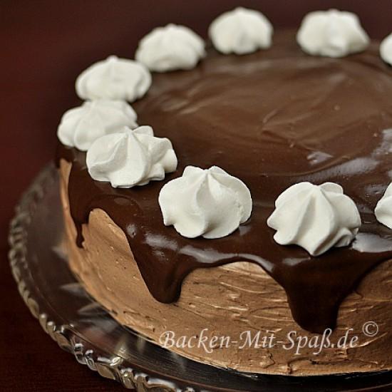 Rezeptbild: Schoko-Baiser-Torte