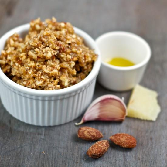 Rezeptbild: Rauchmandelpesto