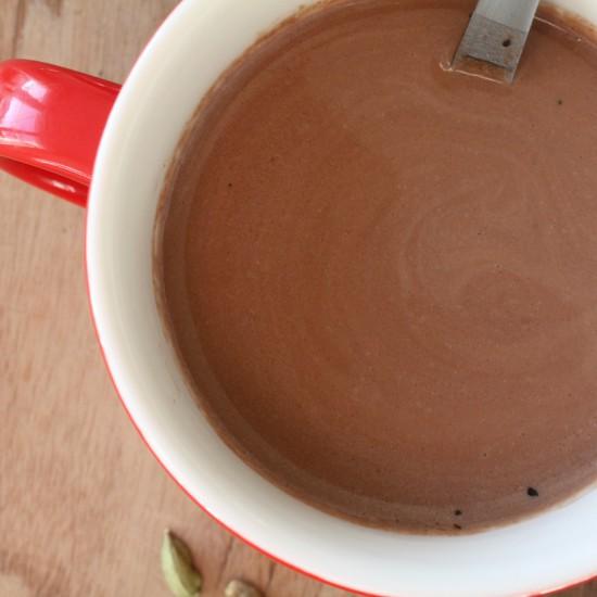 Rezeptbild: Heisse Schokolade mit Nussmilch