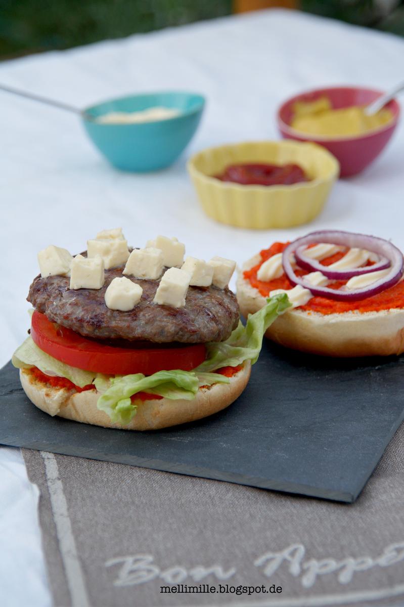 Rezeptbild: Bifteki-Burger