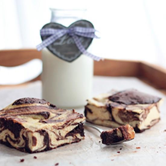 Rezeptbild: Brownies mit Käsekuchentopping