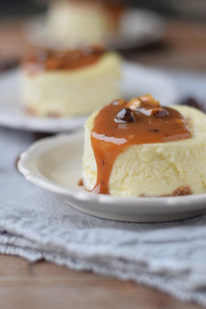 Rezeptbild: New York Cheesecake mit Haselnuss Karamell