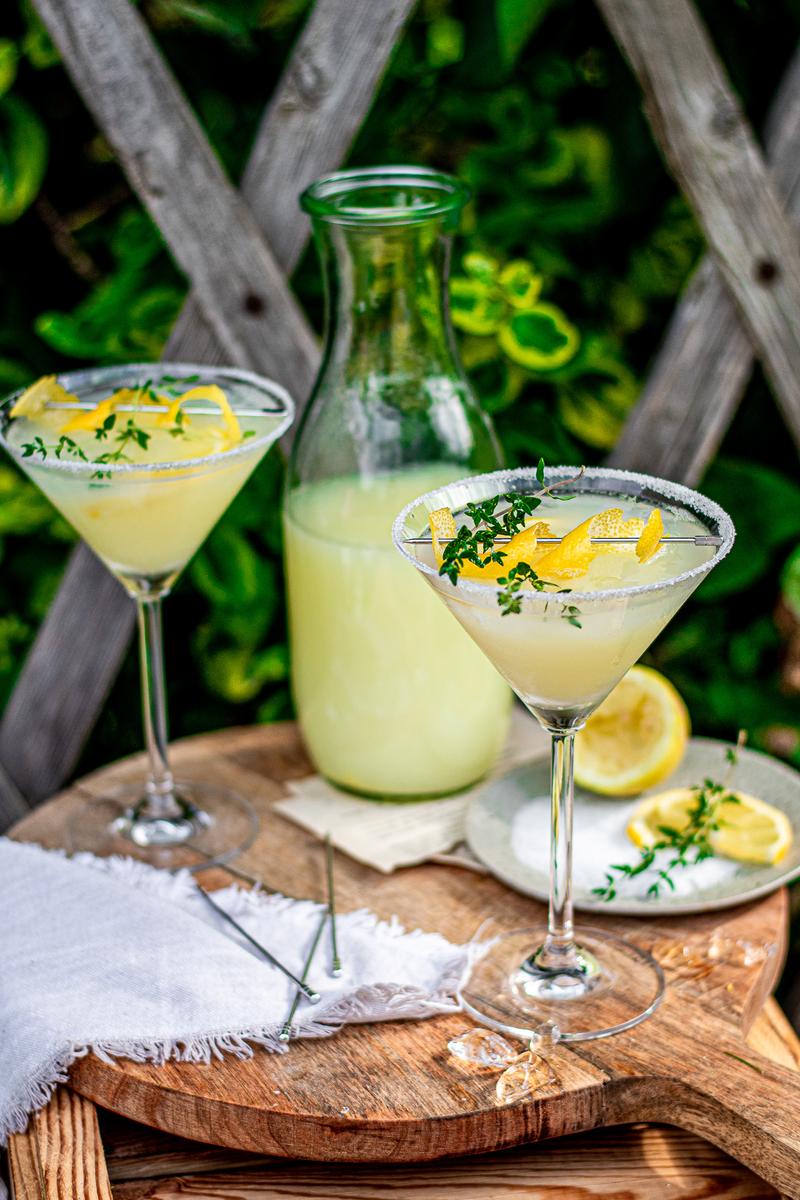 Rezeptbild: Cocktail Limonade mit Lavendelsirup