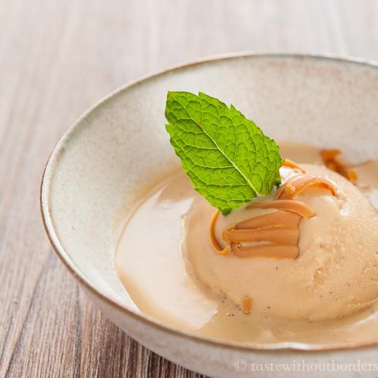 Rezeptbild: Norwegisches Braunkäse-Eis