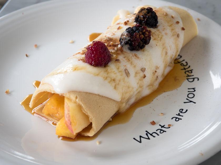 Rezeptbild: Rohköstliche Crepes mit Cashewsahne 