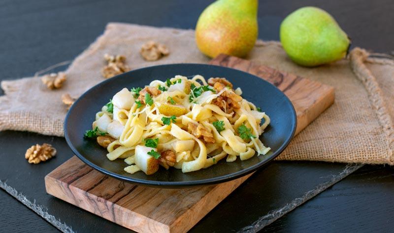 Rezeptbild: Pasta mit Birne, Walnuss und Bergkäse